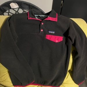 Women’s Patagonia T Snap Synchilla Pull Over. Size Medium. Like new.